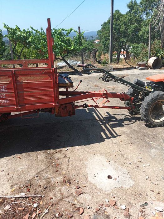 Motocultivador/Tractor Articulado com Reboque