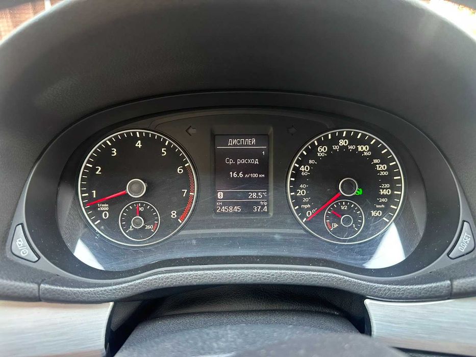 Продається Volkswagen Passat 2012 року