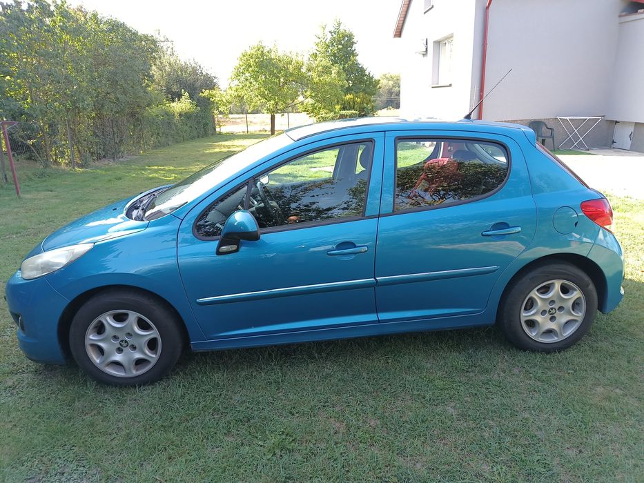 Sprzedam auto Peugeot 207