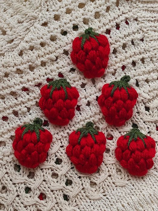 Maliny truskawki 3D na szydełku - 6 sztuk