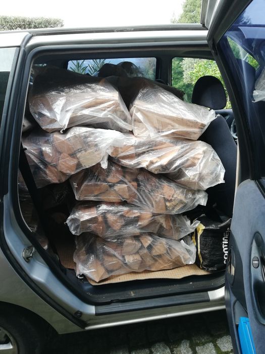 Lenha em saco para Salamandras, Recuperador ou fogão de lenha