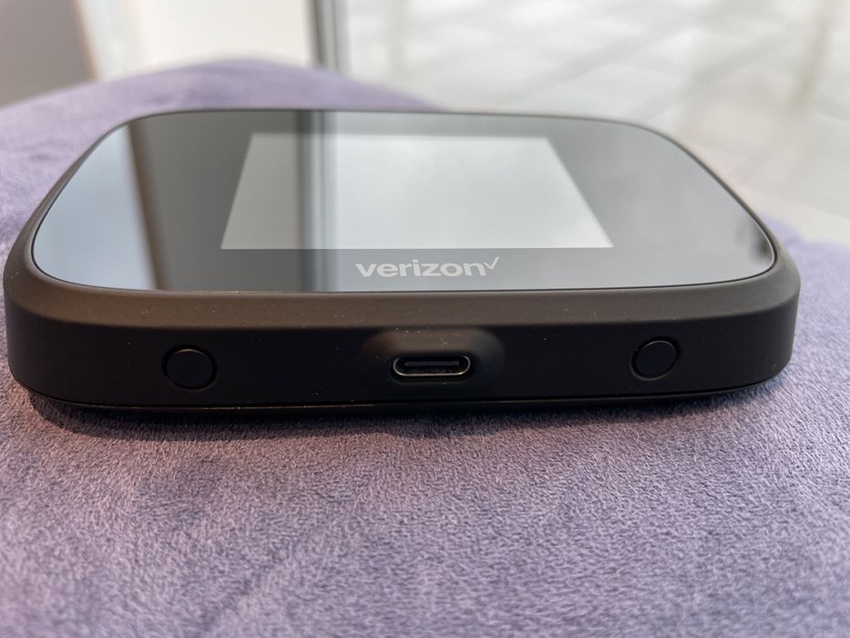 Роутер 4G Novatel MiFi 7730L.