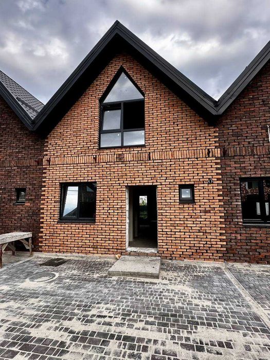 Продаж Будинку з виглядом на Високий Замок 90 м2, 3 кімнати + парковка