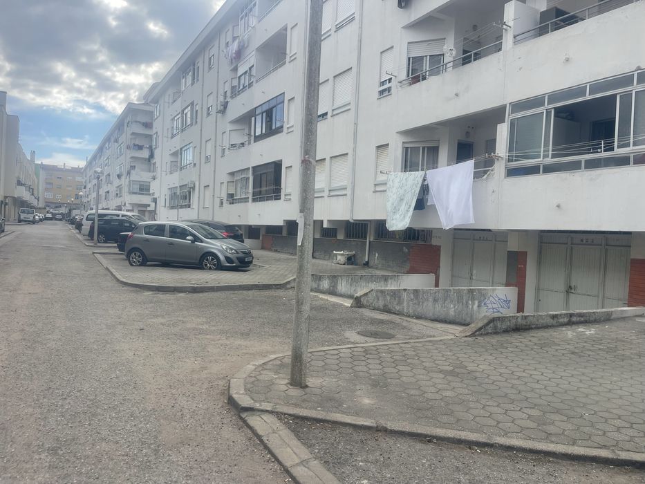 Garagem 13m2 com wc
