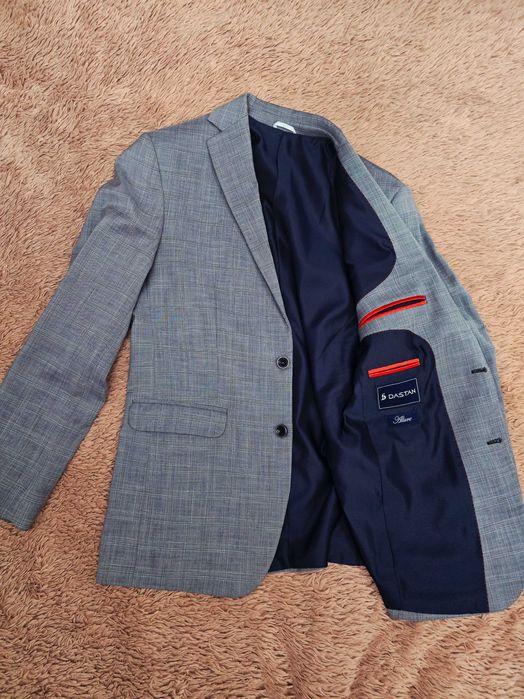 Elegancki garnitur męski Dastan 50/182 niebieski