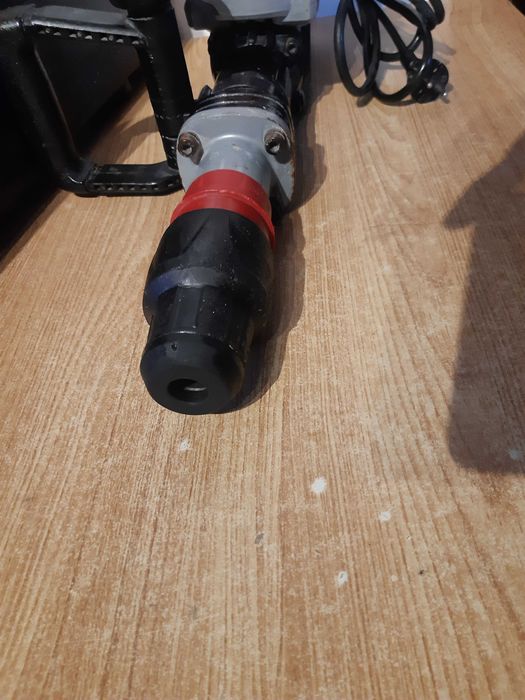 Młot wyburzeniowy Einhell TE-DH 32
