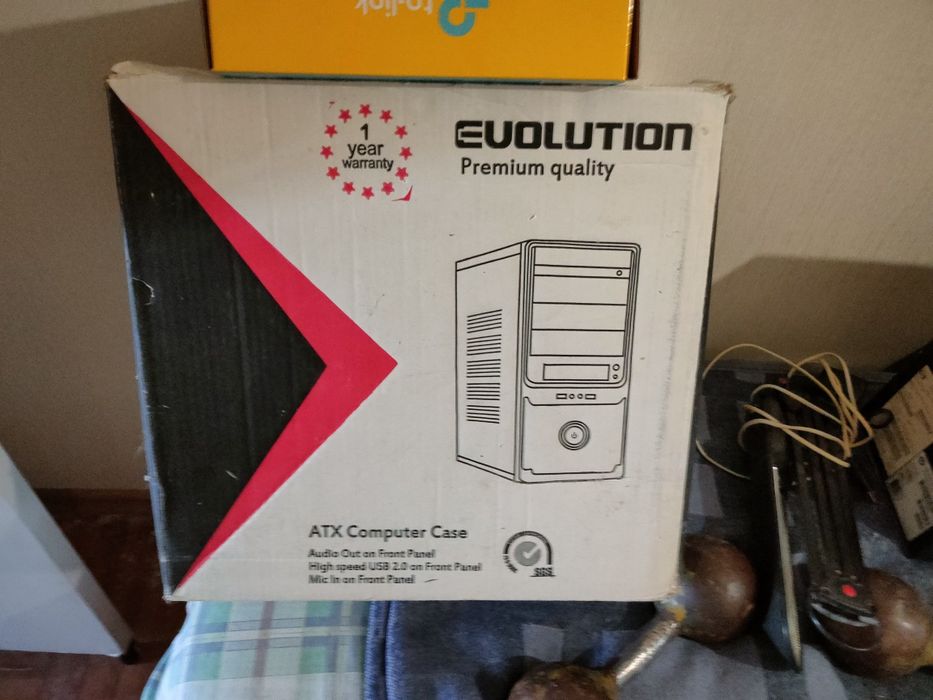 Пк.  Монитор наушники телефон клавиатура  и др.