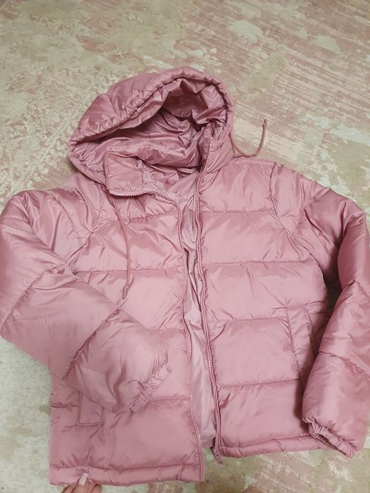 Продам куртку на весну