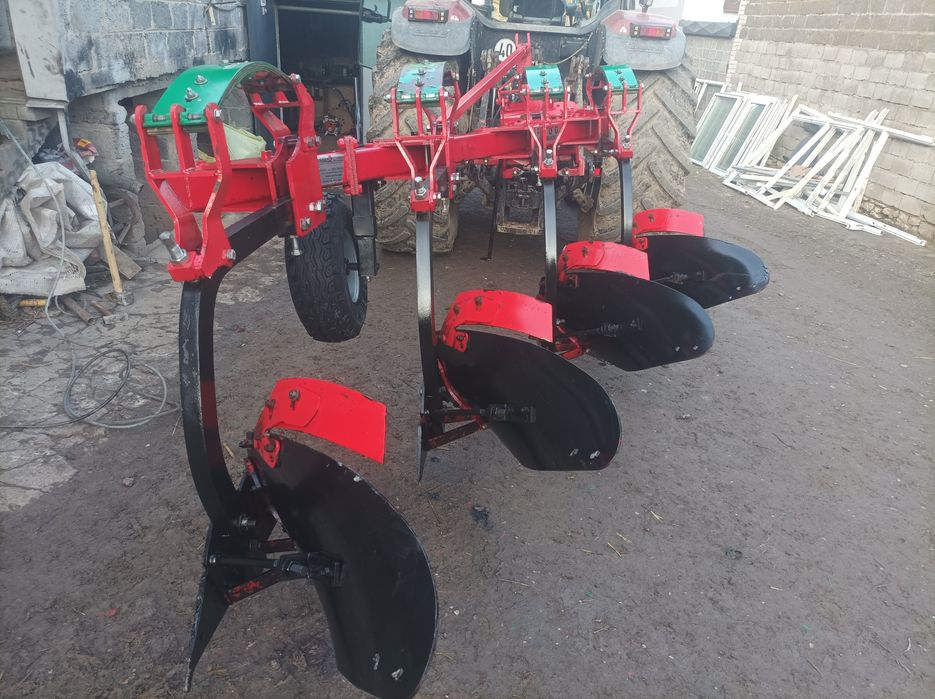 Pług 4 resor 3 plus 1