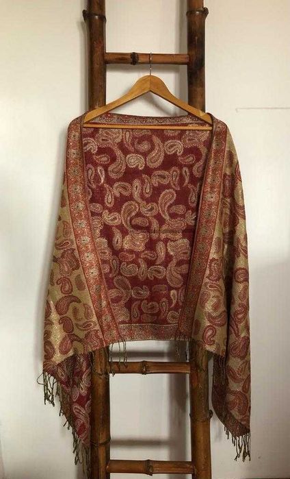Echarpe Dourado e Vermelho