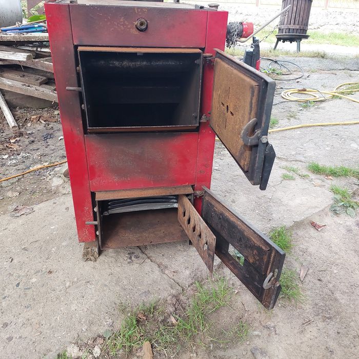 Продам котел на дрова