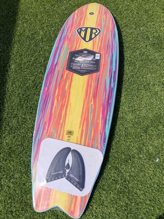 Mark Richards Surfboard 6.064285932355330121