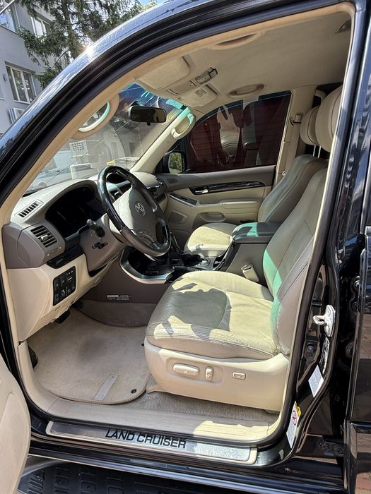 TOYOTA Land Cruiser 120 Prado