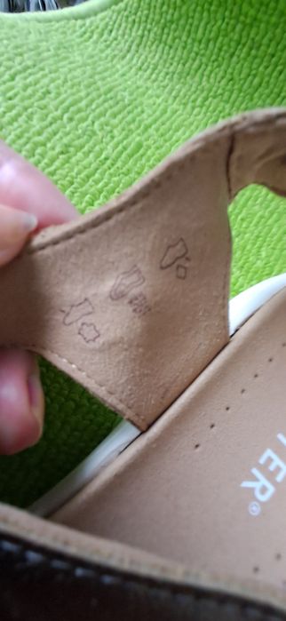 Сандалі8 42р шкіра Hotter нові