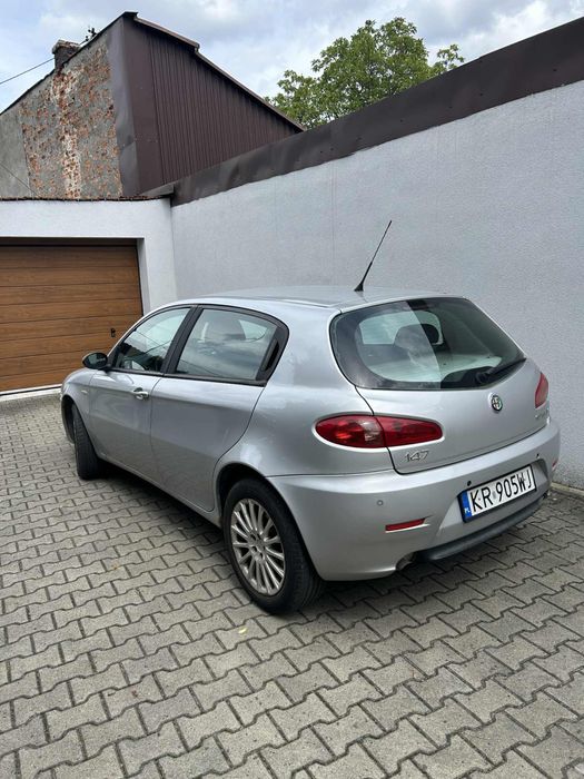 Alfa Romeo 147 polift
