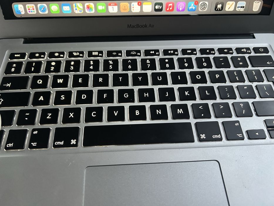Mcbook air 13 121GB