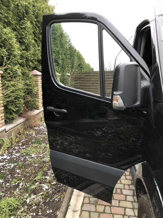 Двері передні Sprinter 906 Спрінтер