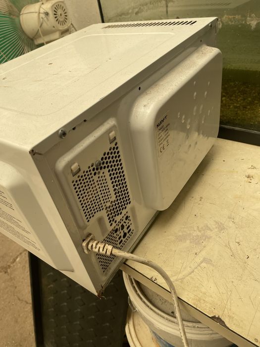 Micro-Ondas Kunft a funcionar