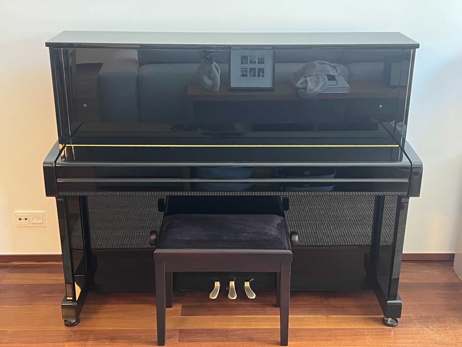 Piano Vertical Yamaha B3 PE Preto Polido – Como Novo, Sem Uso – Transporte Incluído