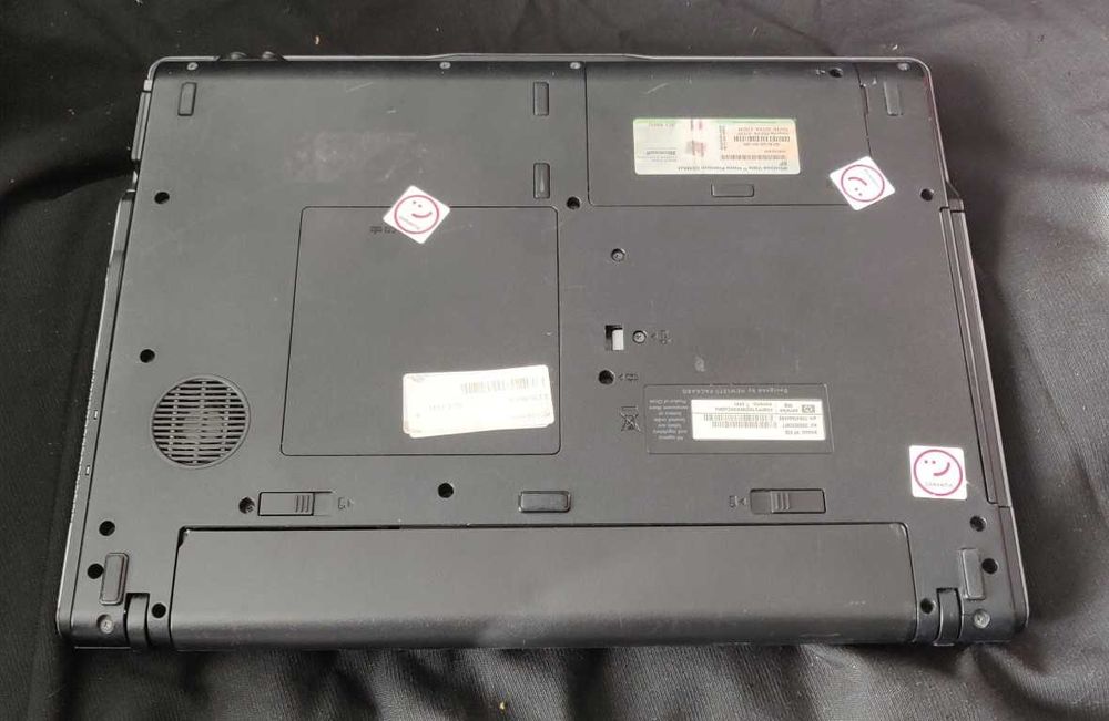 Portátil HP 530 15"