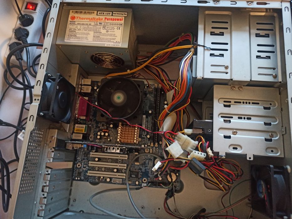 Torre computador Pentium 4