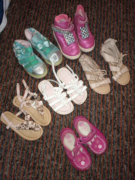 Обувь для девочки.для двора и площадки.Босоножки ботинки . Всё 100 ГРн