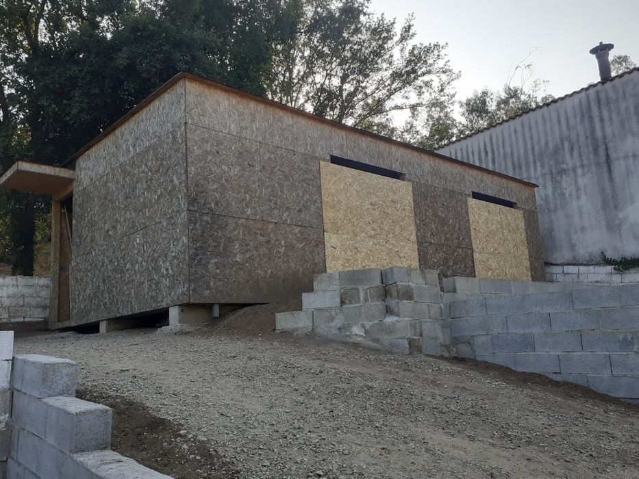 Vendo terreno 460m2  65000€ mais estrutura de casa aço leve 17000  Minhotaes