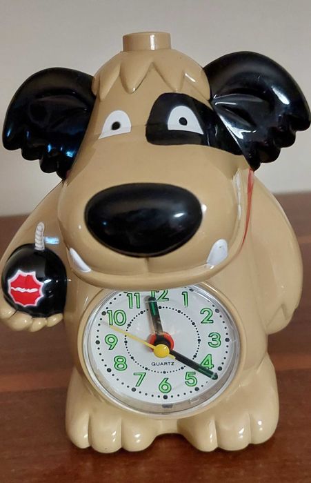 Relógio cão Muttley dos Gloriosos Malucos das Máquinas Voadoras.  Raro