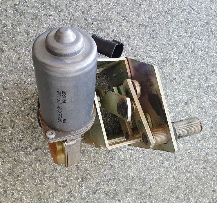 Silnik napędu wycieraczek 24v ładowarka CAT 962 i inne.