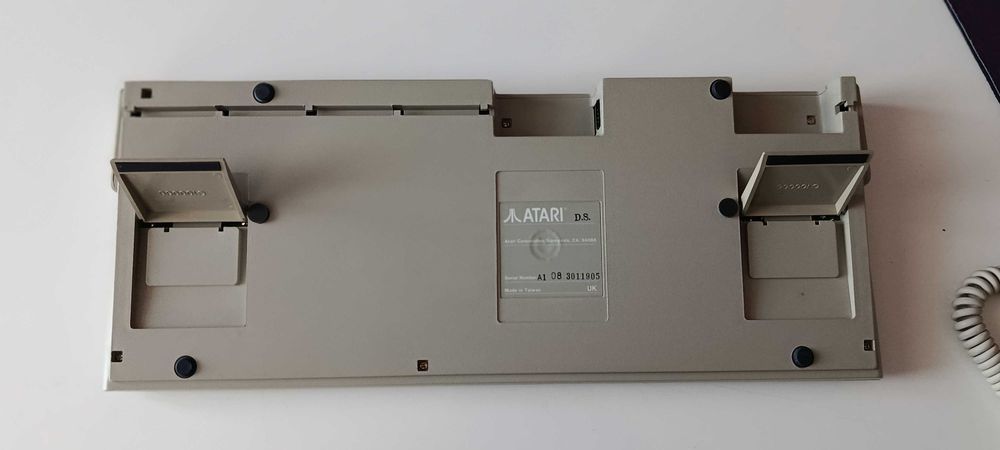 Retro Komputer Atari Mega 4