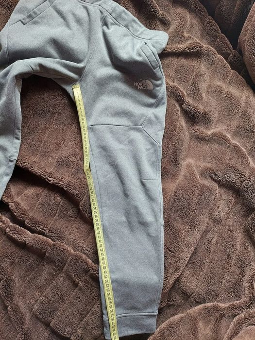Штани фірми the north face оригінал 

Розмір по бірці:  XL junior 

Ст