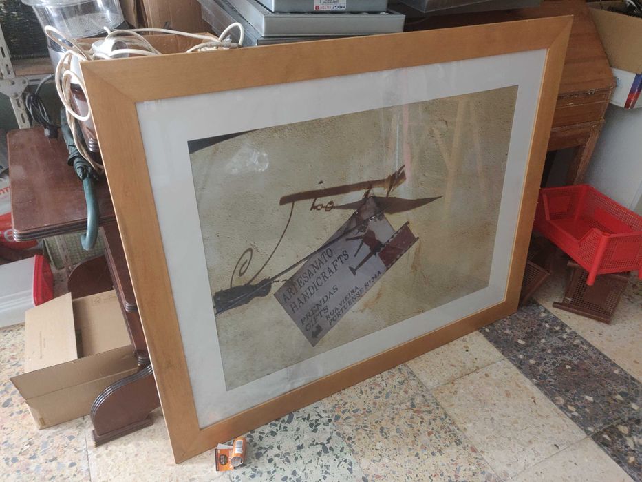 Quadro grande de madeira