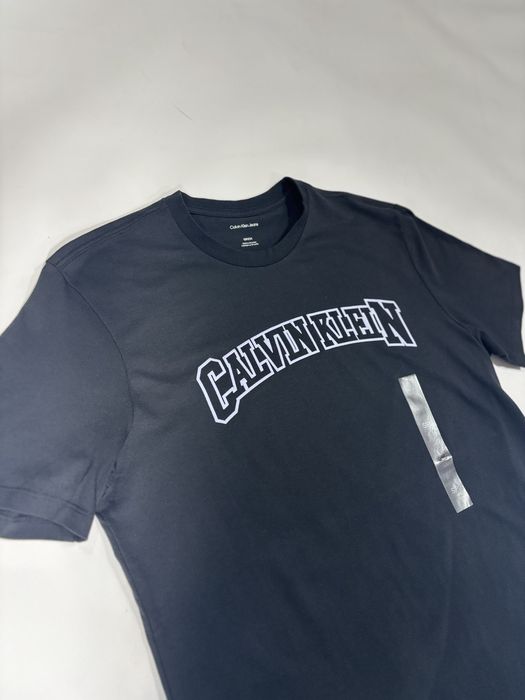 Футболка  Calvin Klein  ОРИГІНАЛ    S  M   L