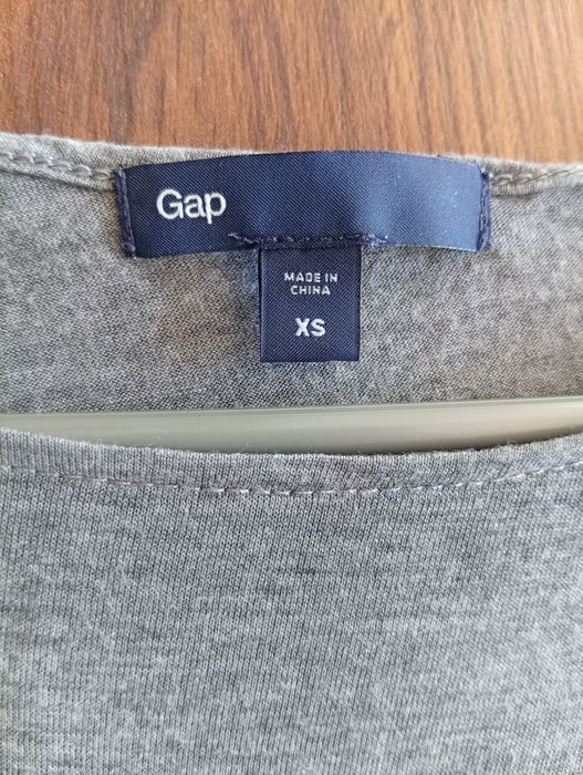 Bluzka z baskinką XS szara Gap