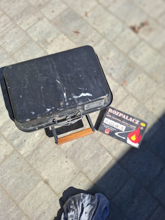 Gril przenośny składany węglowy turystyczny grill