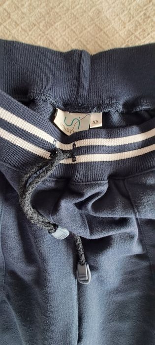 Calças desportivas com bolsos chapa, azul marinho, Tam xs ( veste M),