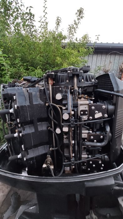 Łódź motorowa Thunderbird z silnikiem Johnson 150 KM V6  + Przyczepa