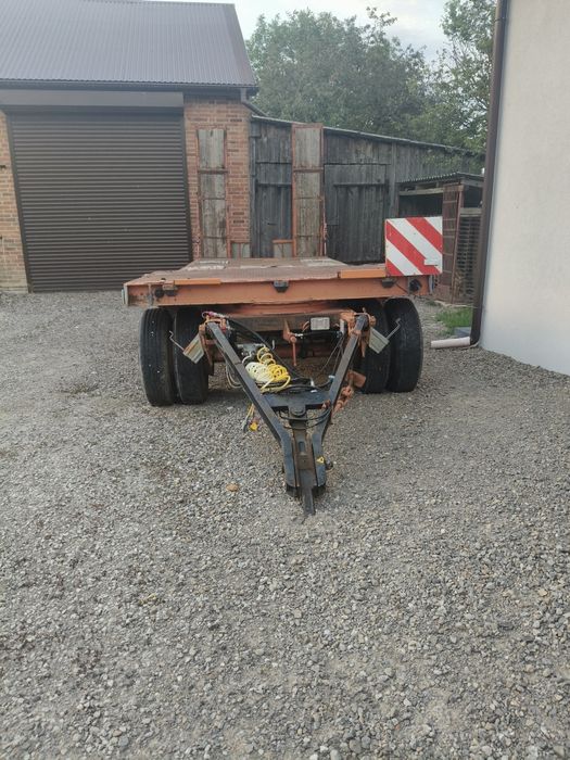 Sprzedam przyczepę ciężarową niskopodwoziową