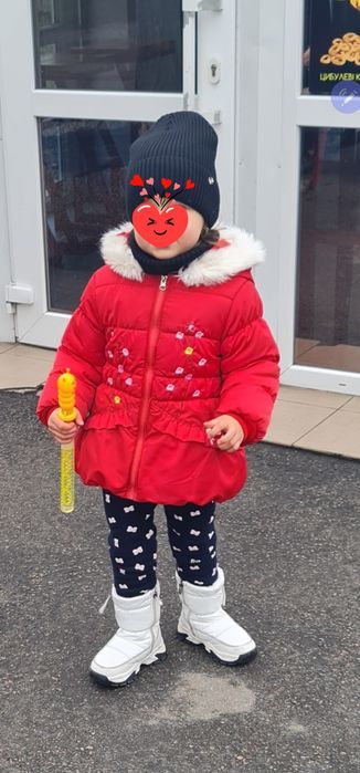 Демисезонная курточка на девочку 2- 3года