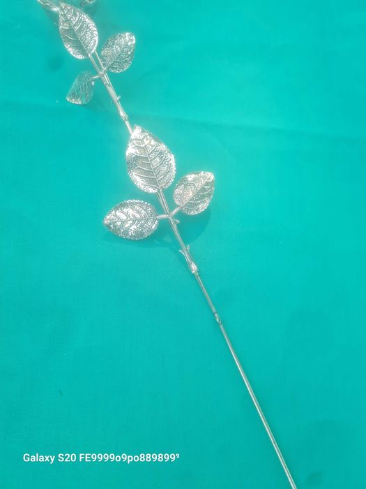 Rosa em prata portuguesa.