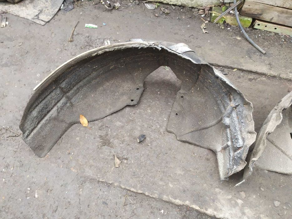 Підкрилок зад Мазда 3 Седан Mazda 3 Bk