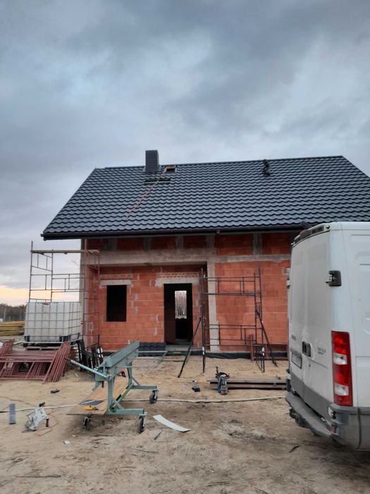 Dekarz. Usługi dekarskie. Podbitka dachowa. Papa termozgrzewalna.