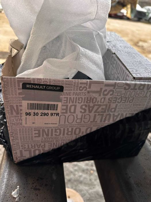 Зеркало левое (водительское) рено логан 2