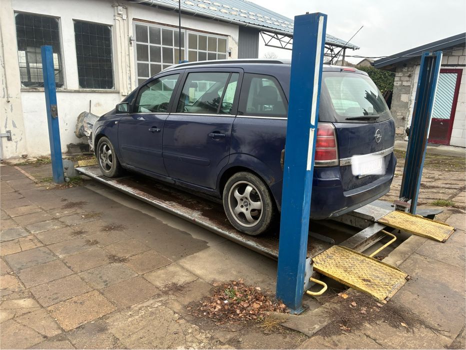 Podnośnik czterokolumnowy 3,5T Zippo