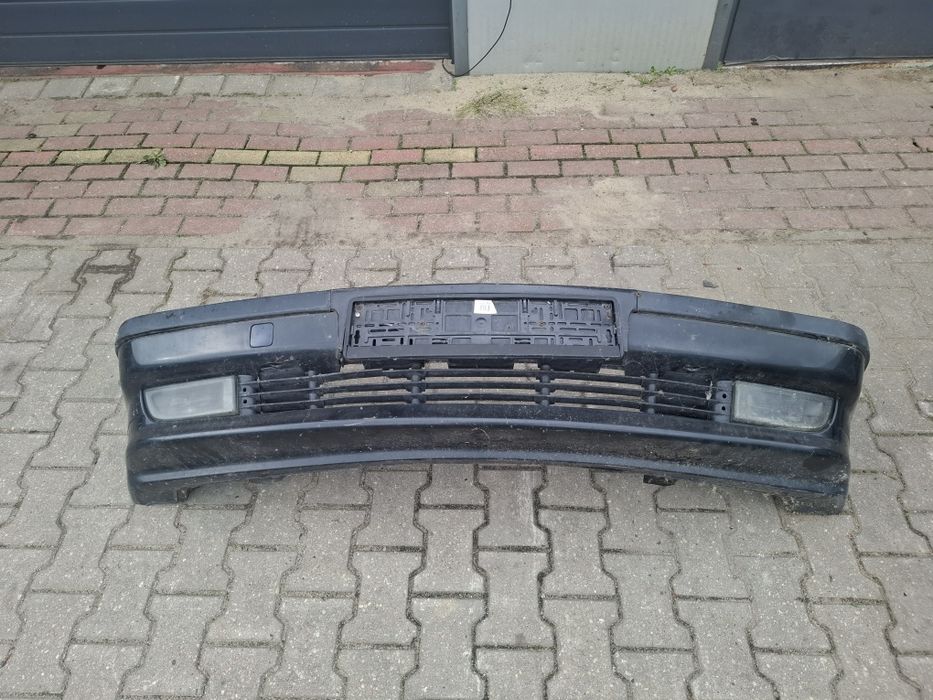 Zderzak przód e38 kompletny