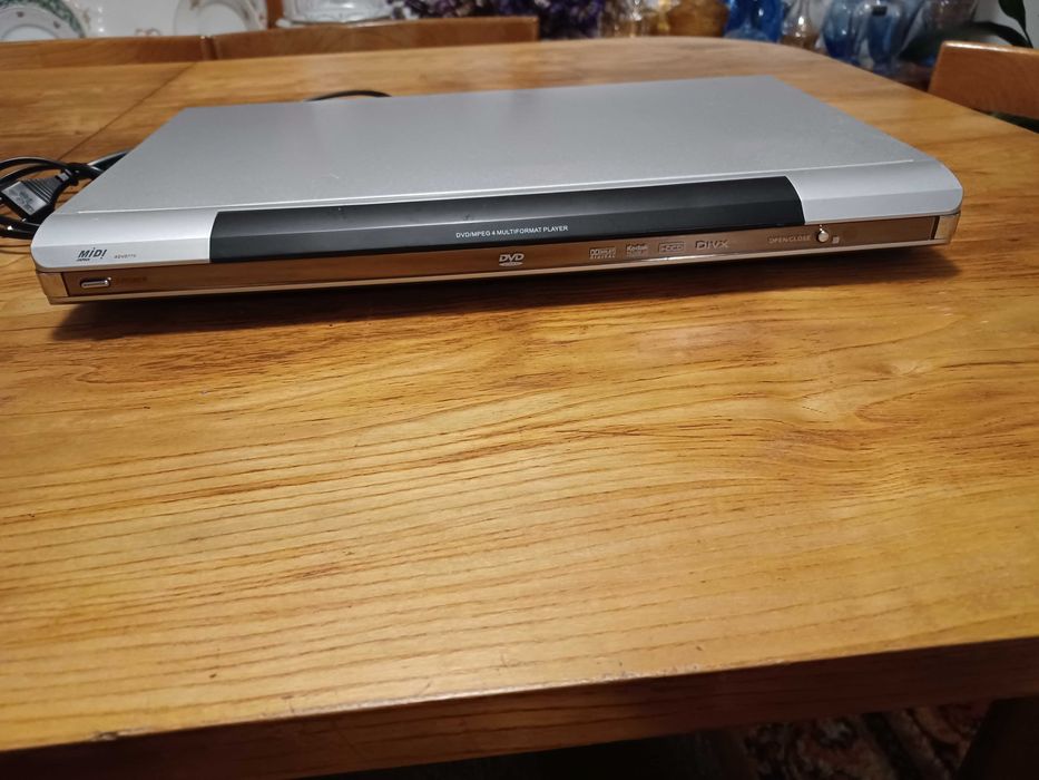 DVD/MPEG 4 multiformat player64550911591298120