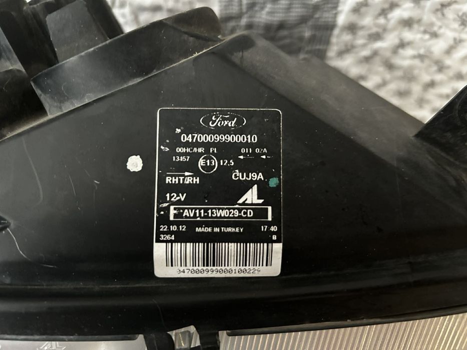 B-max Ford 2012, oryginalne lampy Lewa Prawa, przód