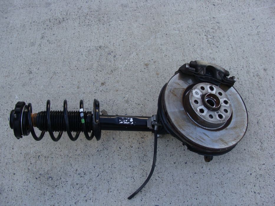 amortyzator zwrotnica prawa audi q3 8u 2016r 2.0 tdi quattro