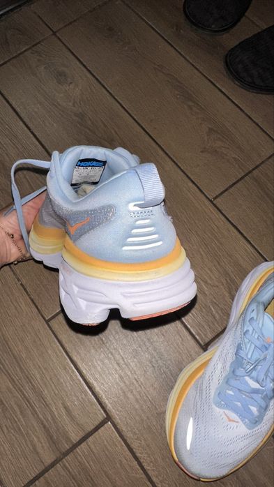 Продам кросівки Hoka 40