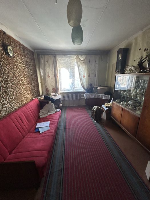 Продаж 1-но кімнатна, Під ремонт